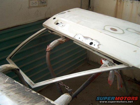 hpim3673-(medium).jpg Front door disassembled