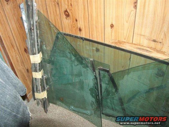 hpim3681-(medium).jpg All the glasses disassembled