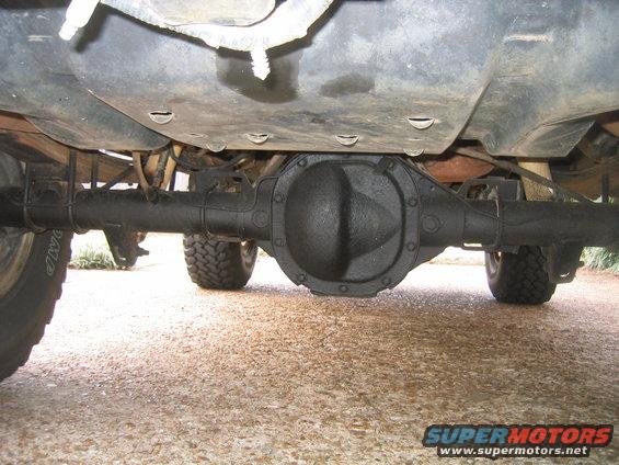 img_0188.jpg rear axle (after)