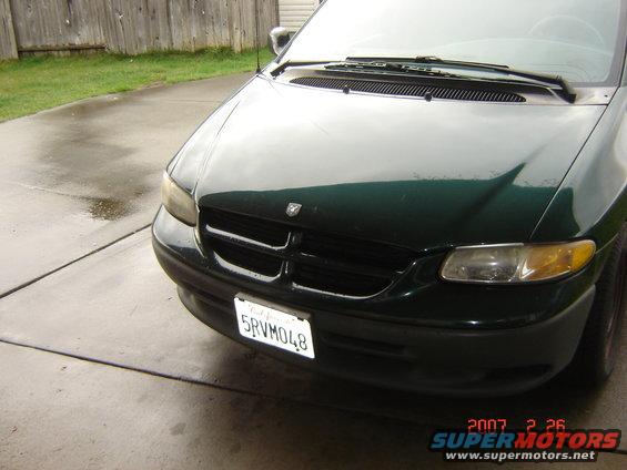1997 Dodge Grand Caravan front grille and headlights. California license plate 5RVM048