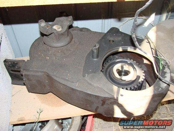 Transfer case with visible gears and wiring
