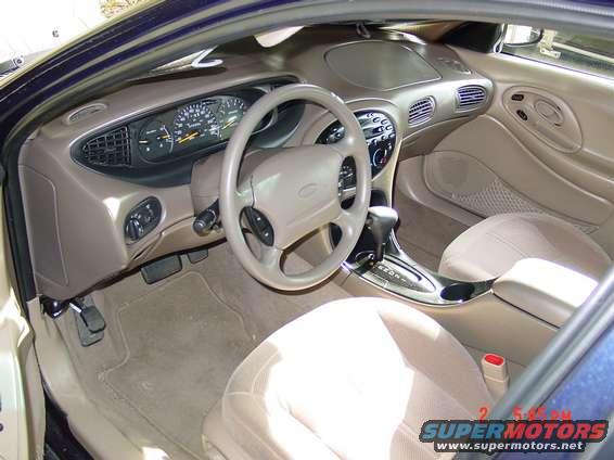 dsc00597.jpg A pic of my front dash...