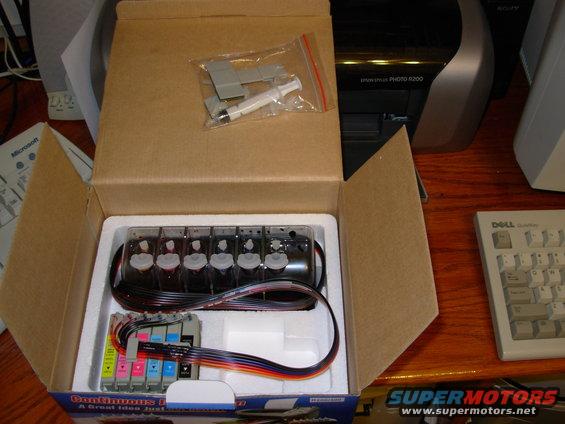 02parts.jpg This is what's in the box.