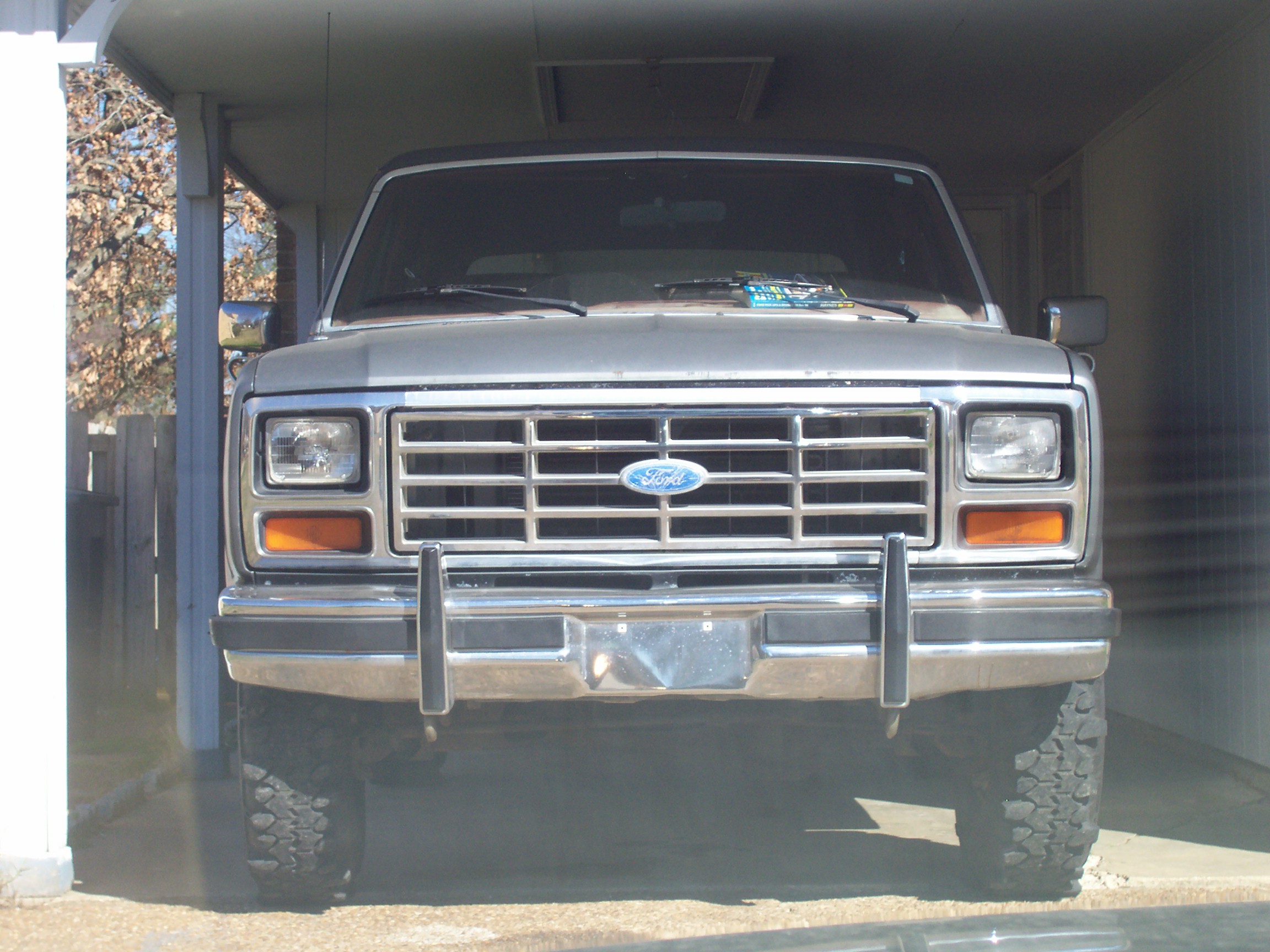 1985 Ford Bronco photo