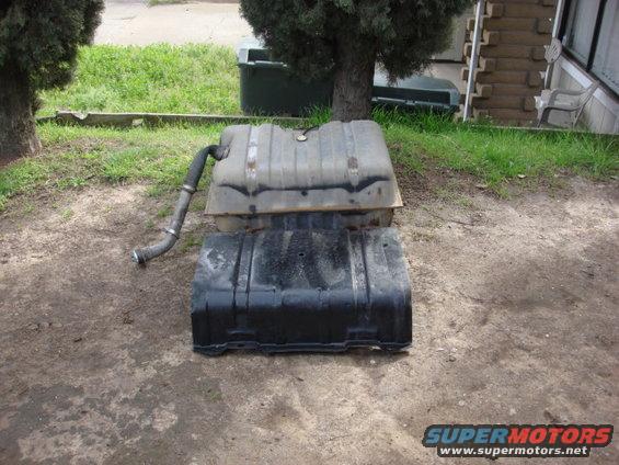 old-gastank.jpg here is the old tank and skid.