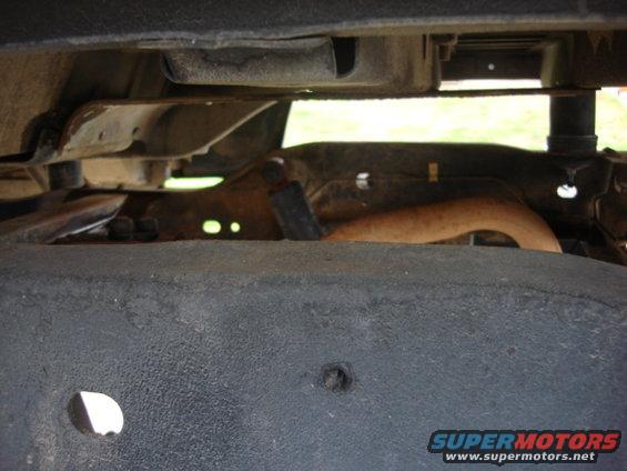 notank4.jpg this is the pass side vent line to the charcole can under the hood. i going to swap it out for the newer larger one off the F150.