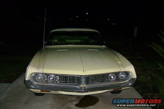 1970 Ford Torino front view at night