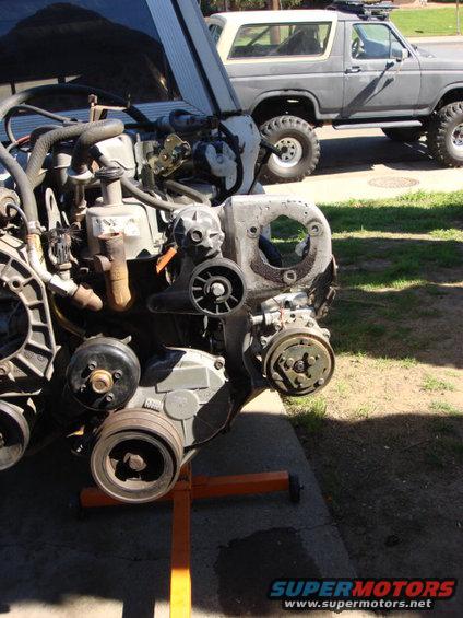 sagnaw-swap2.jpg here is the front of the bracket withthe P/s removed. it looks like i have to get a different bracket.