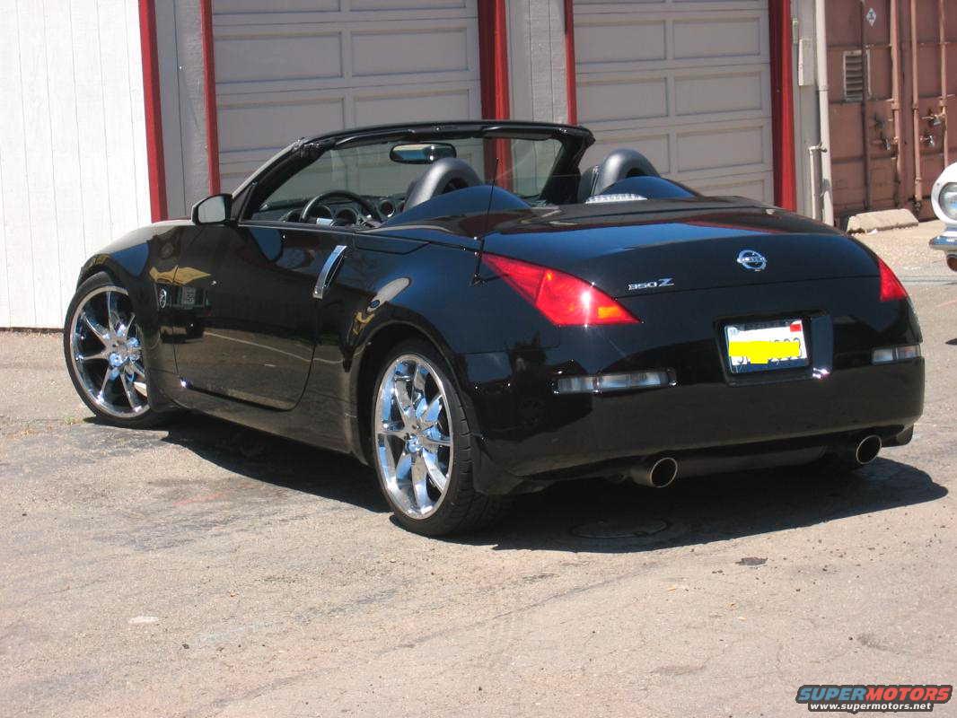 2004 Nissan 350Z photo