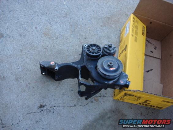 sagniawnew2.jpg here is the new pump it is an oilly mess right now.