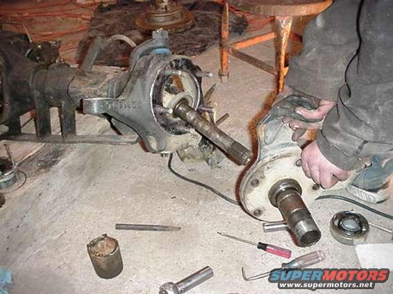 balljoint8.jpg remove the spindle