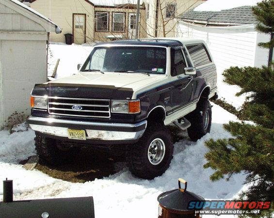p3181219.jpg A-few upgrades.
took off the Mickey Thompons's and Boggers off 
It now  rides on my American Racing wheels and my 36" x 13.5 x 15 Super Swamper Irok's.