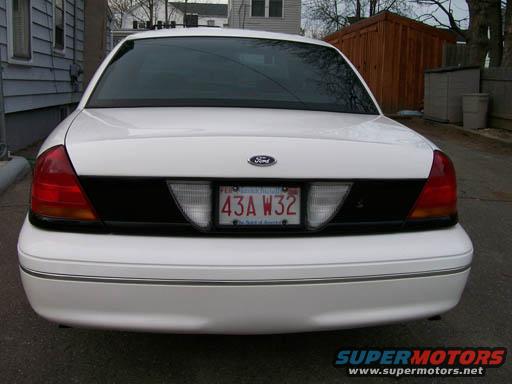 1999 Ford Crown Victoria rear view with license plate 43A W32