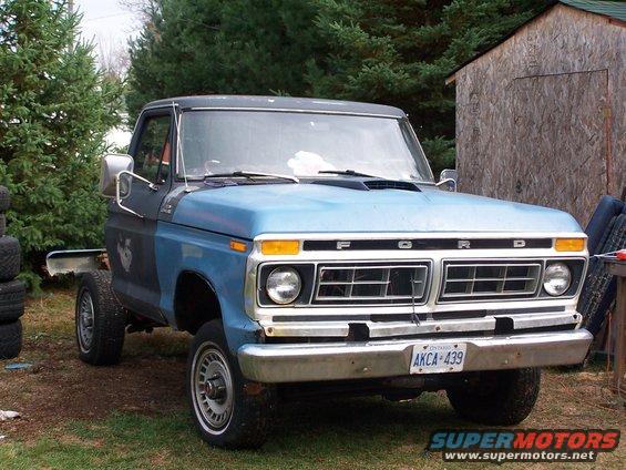 100_2249.jpg By sunday afternoon everything was done and drivable.  Before I whent to bed I had made a wooden flat bed for the newly build BRONCTON, and drove it to work monday morning.  Sorry I don't have any pics with the box as I bought an other bronco a few weeks later and had to borrow parts so now it is in ruins but will retuned this spring.  The couple weeks I drove it was awsome.  400, 4 spd, 33 12.50's