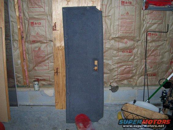 101_0076.jpg Tailgate Carpet