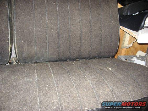 picture24.jpg Ford 50/50 split front seat 
Newly wrapped> Black