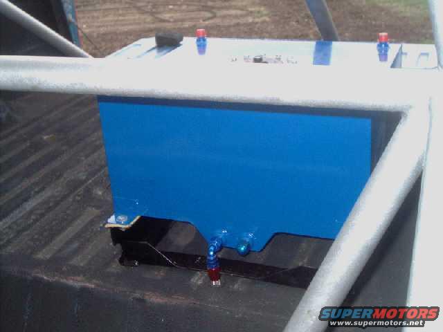 fuelsystem2.jpg Ford Model "A" frame section used to mount fuel cell above floor