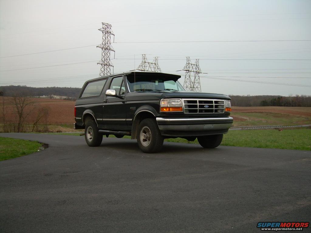 1992 Ford Bronco photo