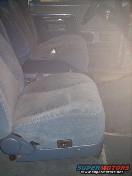 Seats And Console From A 1995 F150 Supercab,
Bolted Right In To Place.