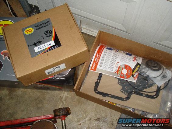 Transmission rebuild kit with TCI Performance Components box and gasket set