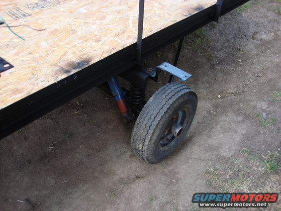 trailerlast2.jpg here is the pass side shock installed