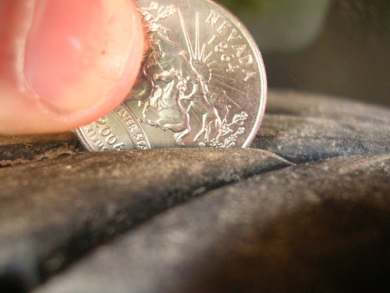 dscn2869.jpg Tires are fairly new, probably have 80% tread left all the way around