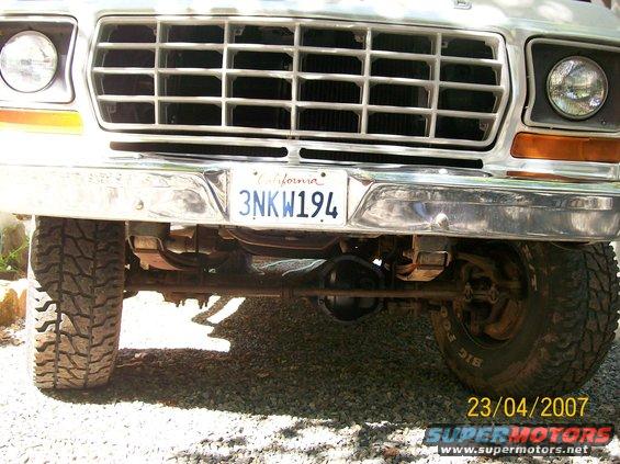 Front view of a white 1979 Ford F-250 with a chrome grille and bumper. California license plate 3NKW194 is visible