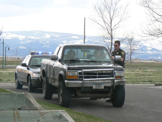 p1000348.jpg Tom pulling in and being pulled over.