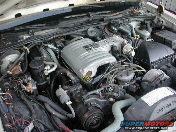90-crown-victoria-engine.jpg 