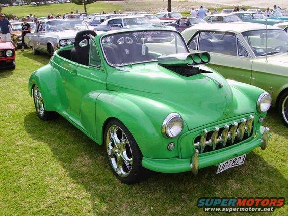 bh09.jpg Morris Minor
