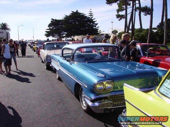 bh04.jpg Something from Levin