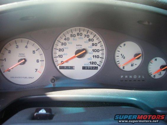 100_0567.jpg Instrument cluster.