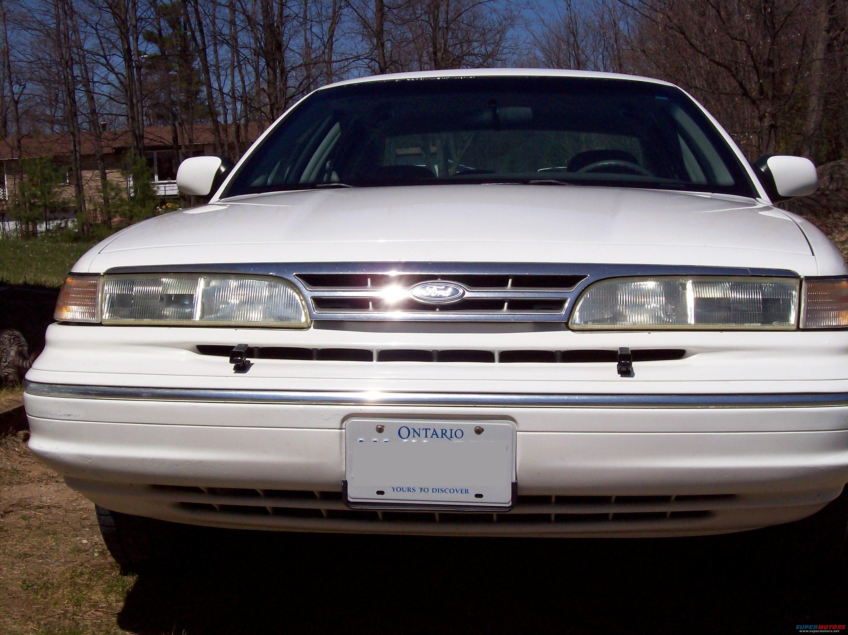 1997 Ford Crown Victoria photo