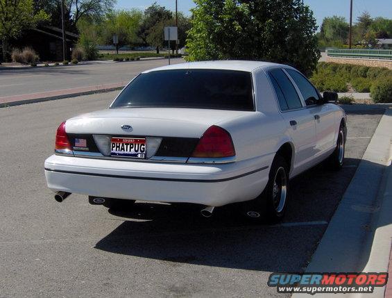 hpim1188_resize.jpg Cherry Bomb Exhaust with Resonating Chrome Tips.