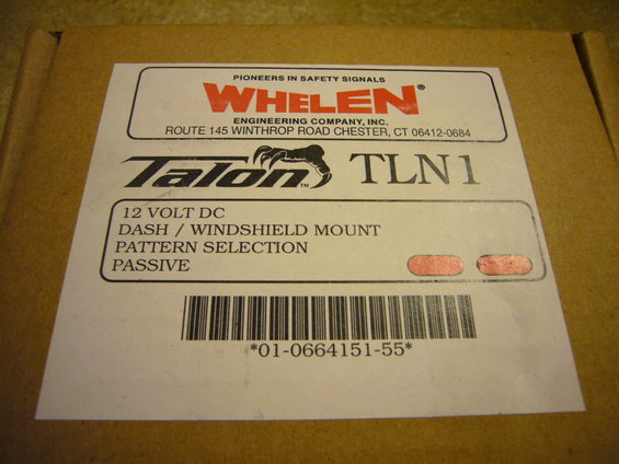 Whelen Talon TLN1 light bar packaging with 12 Volt DC, Dash/Windshield Mount, Pattern Selection, Passive details