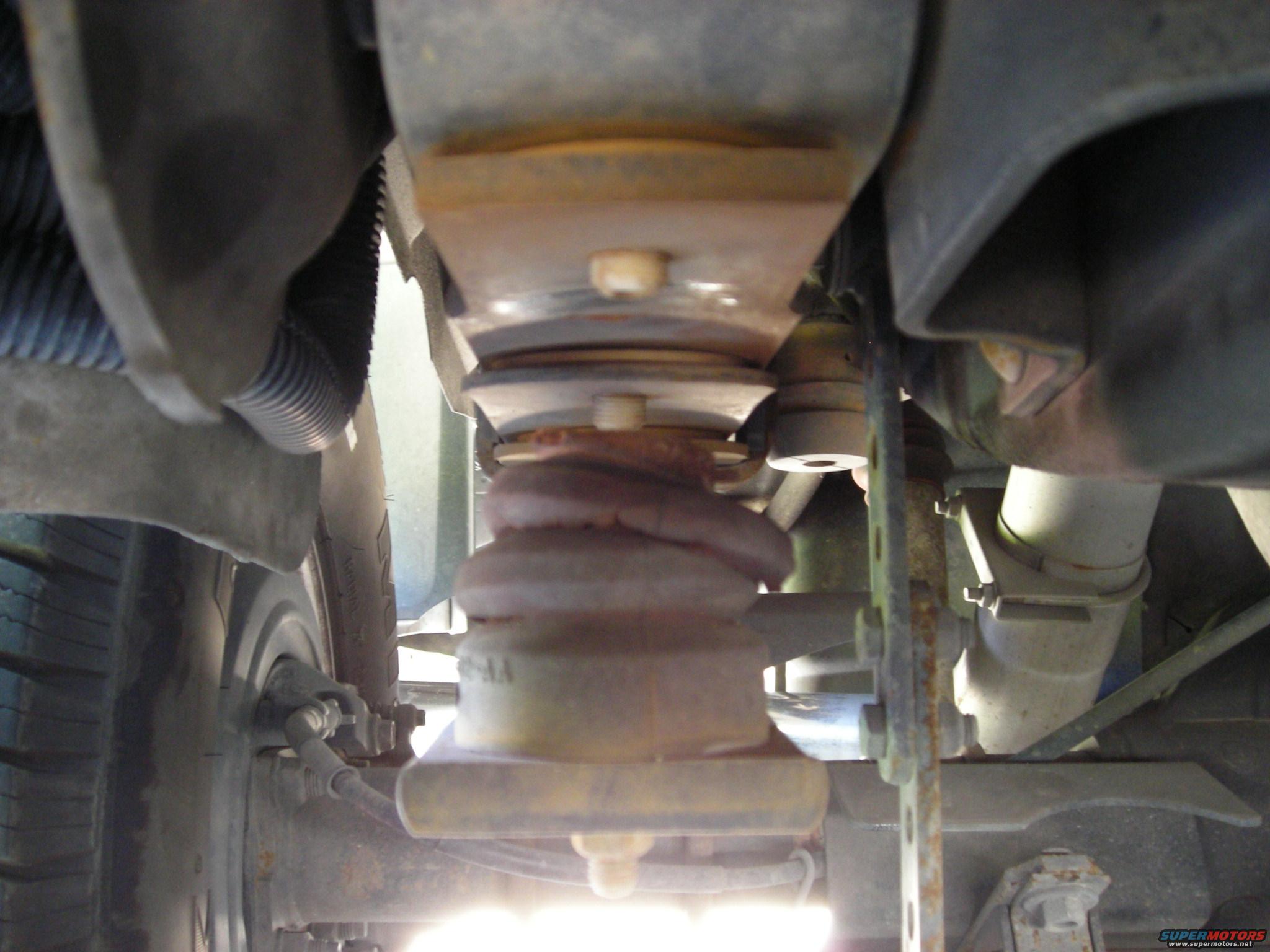 2002 Ford Excursion photo