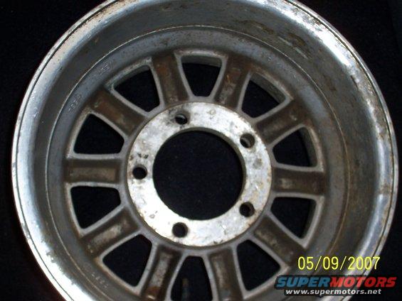 100_0683.jpg Back side of wheel