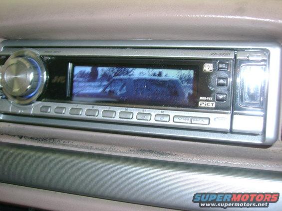 Yes, that is pictures of the truck on the screen, also slideshows of my daughters etc...