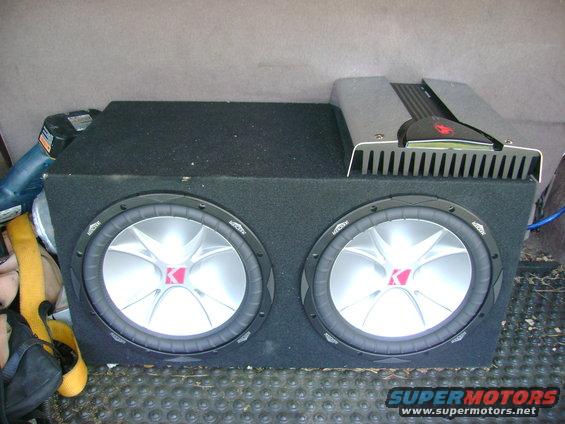 dsc00796.jpg 2 vr cvr Kicker 124 12's w/ punch 5002 (bench test 2037 watts peak)