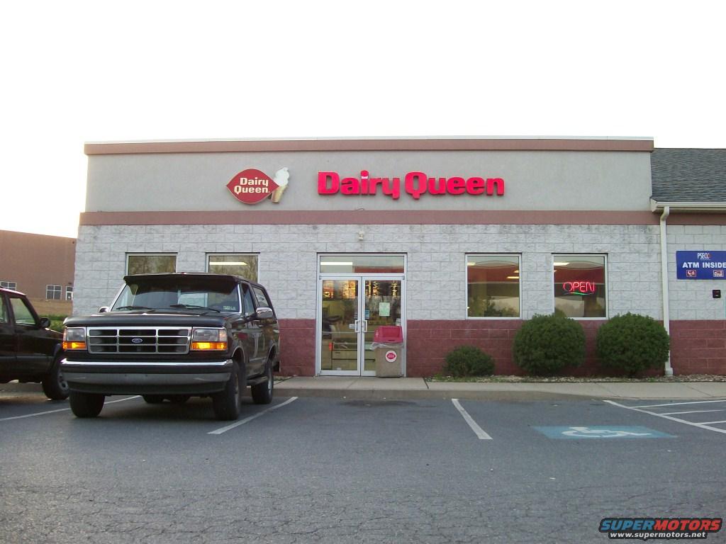 1992 Ford Bronco photo