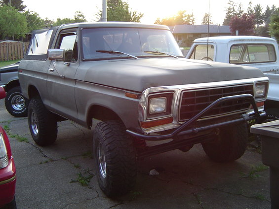 Moved to the top of the driveway, I may do the 6" front lift next