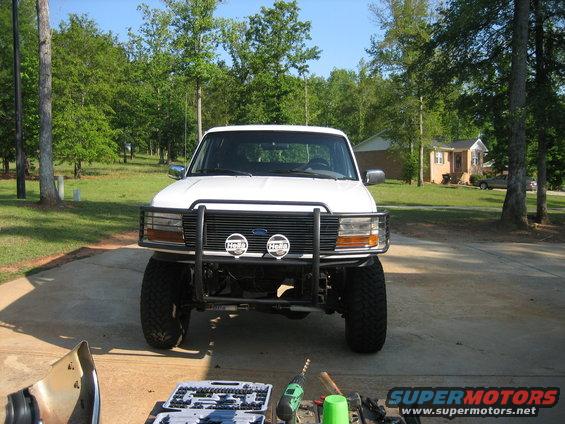 img_2206.jpg I think I'm going to try no bumper for awhile.. Its easy enough to put back on if I change my mind.  But in the mean time I think it looks kinda cool like this.