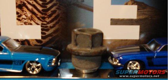 Collared Lug Nut for Center Caps