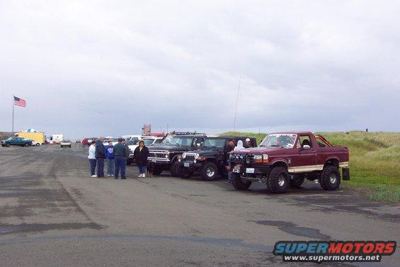 20070519--long-beach-001.jpg Meeting up at the Arch 
(5/19/2007)