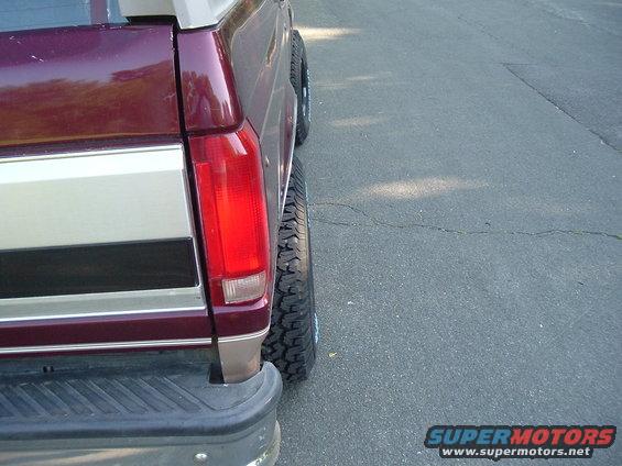1996 Ford Bronco rear quarter panel, taillight, and tire