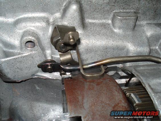 Transmission linkage mechanism with rusty metal components