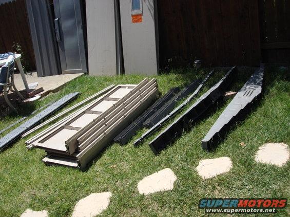 new-shed4.jpg this is all the other parts to the shed.i spread them out over the back lawn.