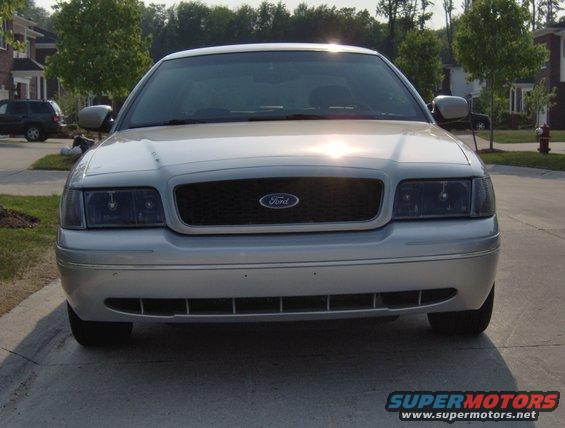 Silver 2002 Ford Crown Victoria front view
