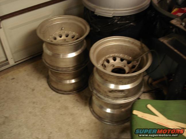 wheels-2.jpg 