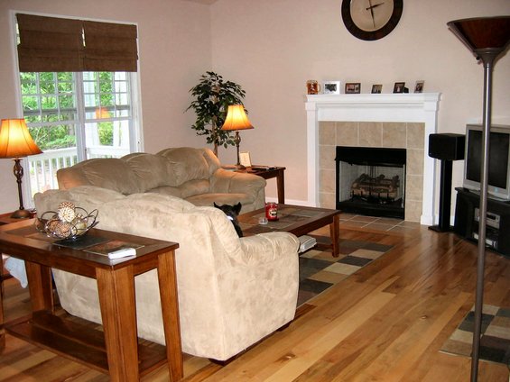 reinke--29-old-arden-house-021--living-room-.jpg Alternative view of living / family room, standing in the office doorway - vaulted ceiling, new Roman blinds.